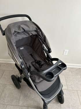 04079632200070 Chicco Bravo Trio Travel System - Gray