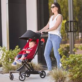 Evolur 810150800449 Roamer Ultra Light Umbrella Stroller - Red/black