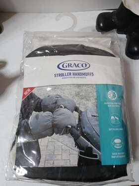 Graco 875376014957 Cozy Stroller Handmuffs New