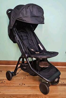 Mountain Buggy 420015769098 Nano Black Stroller