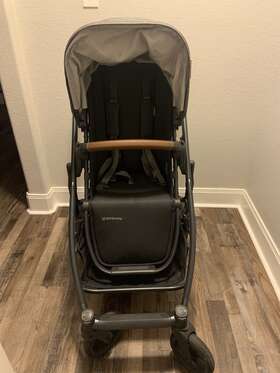 7347600 Uppababy Cruz V2 Greyson