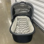 Uppababy Vista Bassinet, Jake /black Model 0101. Fixed Price $39.00.