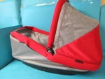 Peg Perego Gruppo Navetta Pop Nam Tulip Baby Bassinet Red & Gray Mint Italy. Fixed Price $89.99.