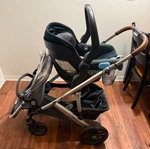 Uppababy Vista V2 Stroller - Black. Fixed Price $1200.00.