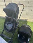 Maxi-cosi Zelia 5-IN-1 Travel Systems Essential Black. Fixed Price $235.00.