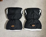 Nwt Graco Baby Stroller Handmuffs Mittens Accessories Set Of 2. Fixed Price $30.00.