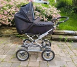 Bumbleride Queen Stroller With Bassinet. Fixed Price $450.00.