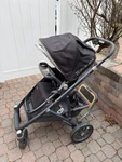 Uppababy Vista Stroller, Black **local Pickup Only**. Fixed Price $150.00.
