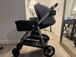 Graco Snugride 35 Lite Dlx Travel System Stroller With Car Seat Gray/black. Fixed Price $210.00.